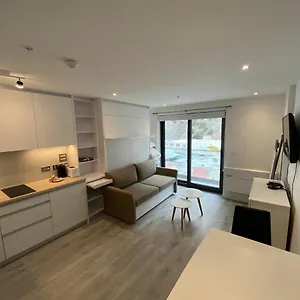 Apartamento Modern Studio At The Hub, Gibraltar