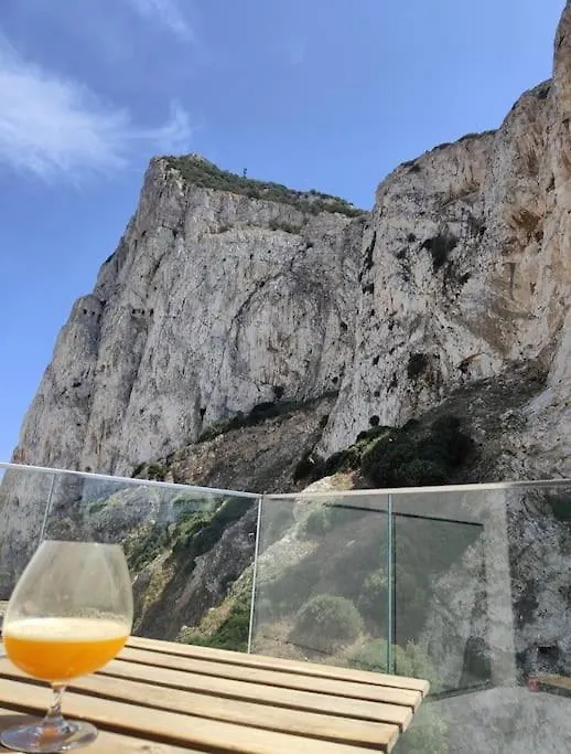 Luxury Apartment/High Floor/Stunning Views/Parking Gibraltar 0*,  Gibraltar