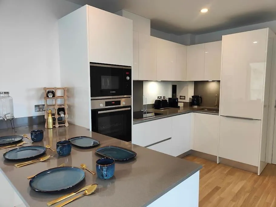 Luxury Apartment/High Floor/Stunning Views/Parking Gibraltar Apartment