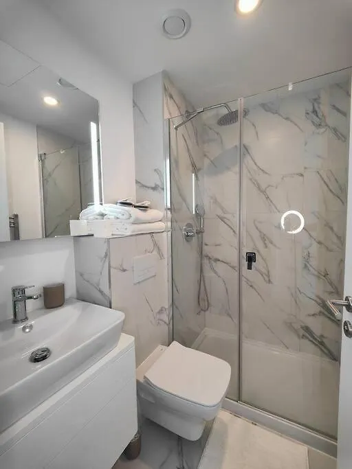 Luxury Apartment/High Floor/Stunning Views/Parking Gibraltar Gibraltar